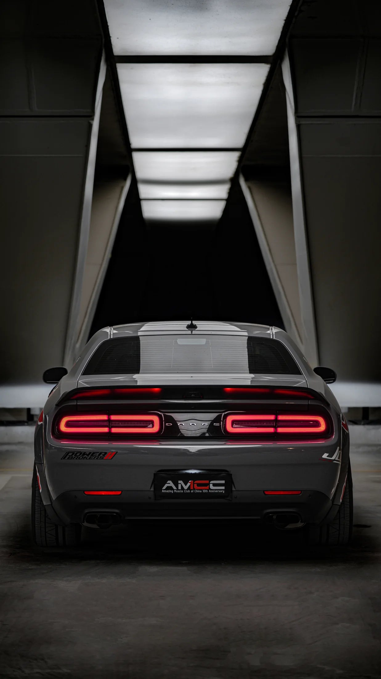 Dodge Challenger detail build photo